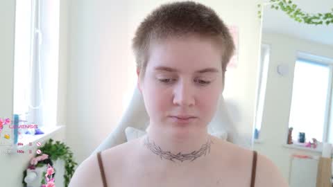 Snapshot of zlata_in_xxxland chatting on October 19, 8:49 am Zlata online show from October 19, 8:49 am