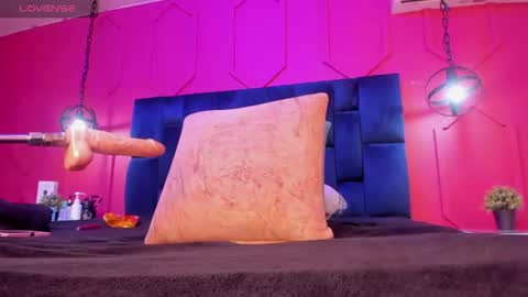 zoe_blosson online show from July 3, 7:31 pm