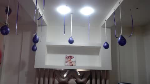 Z O E online show from November 23, 12:40 pm