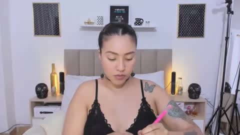 Zoe Gruber online show from October 21, 7:07 pm