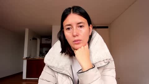 ZOE online show from March 7, 9:38 pm