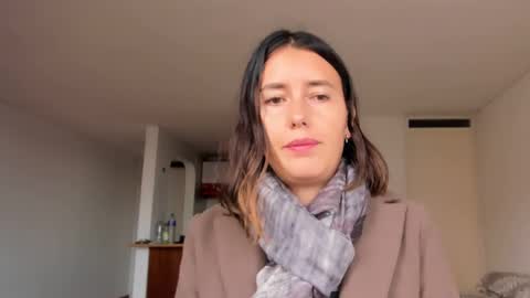 ZOE online show from February 10, 8:31 pm