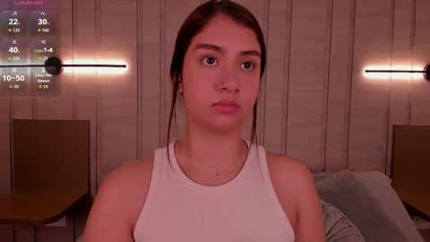 zoe_mhendez online show from December 18, 3:22 am