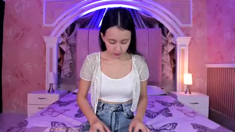zoe_pettite_ online show from March 1, 11:17 am