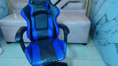 Zoe  online show from November 13, 3:49 am