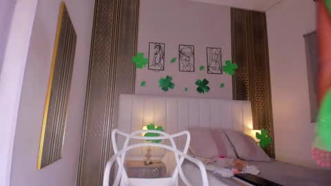 Hi guys i am Zoe  online show from March 16, 11:36 am