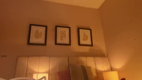 Hi guys i am Zoe  online show from March 26, 11:56 am