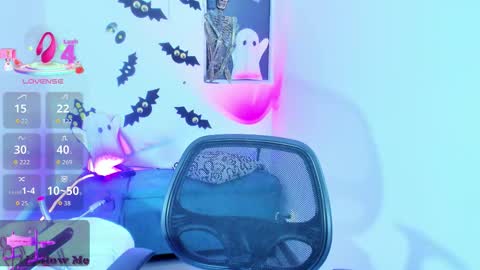 Snapshot of zoe_sweet22 chatting on October 13, 2:25 am new count online show from October 13, 2:25 am