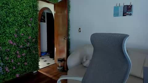 Zoe online show from September 25, 3:49 am