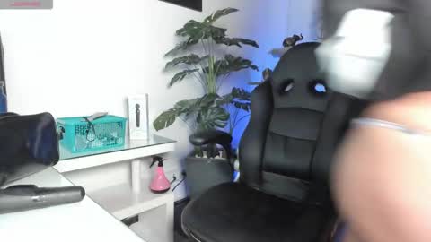 Zoe online show from January 17, 2:41 am