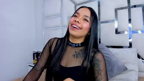 ZoeSwam online show from October 18, 2:31 pm