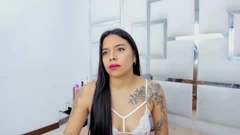 ZoeSwam online show from February 24, 11:09 pm