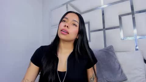 ZoeSwam online show from October 4, 1:17 pm