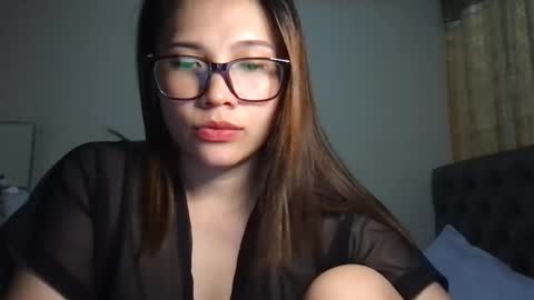 Snapshot of zoey_foryou chatting on January 31, 10:52 am zoey_foryou online show from January 31, 10:52 am