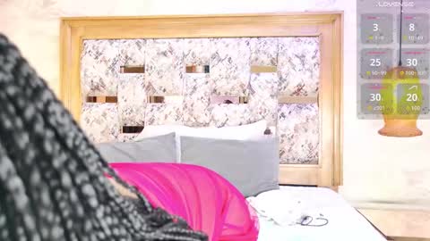 zoley  online show from November 7, 3:12 am