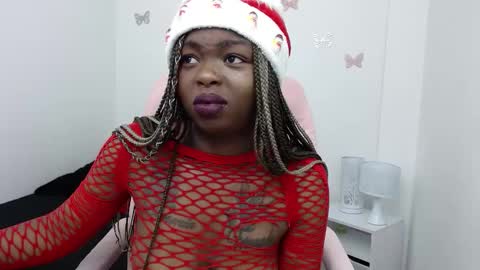 Zooe online show from December 19, 11:39 am