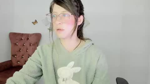 Alicie online show from December 17, 11:25 am