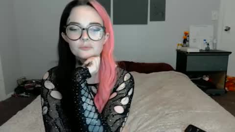 Gracie online show from February 3, 11:26 pm