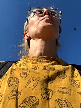 angelmommu online show from September 22, 11:52 am