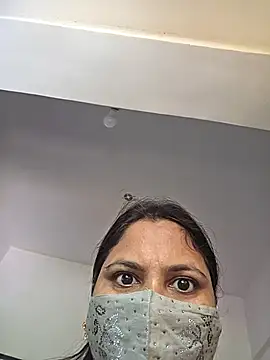 MOM-SUN-COUPLE online show from October 13, 9:01 am