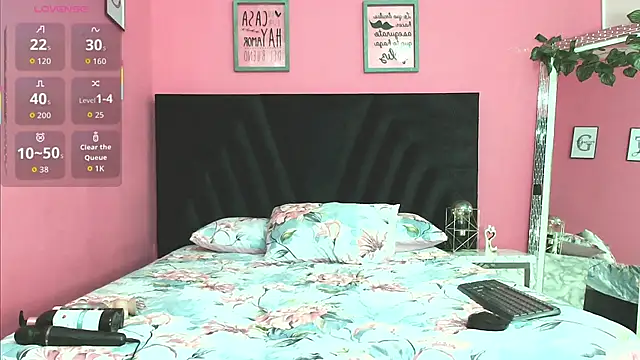 kinkylittlegirll online show from November 30, 12:09 pm