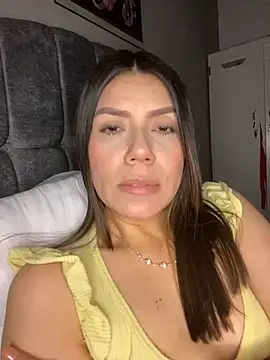 martina contreras online show from April 16, 5:08 am