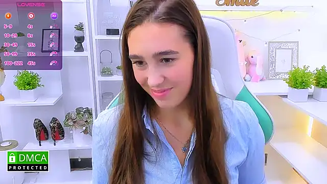 Snapshot of _Eliizabeth_ chatting on September 21, 9:46 pm Eliizabeth online show from September 21, 9:46 pm