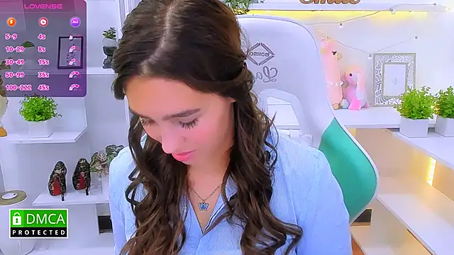 Snapshot of _Eliizabeth_ chatting on September 22, 10:08 pm Eliizabeth online show from September 22, 10:08 pm