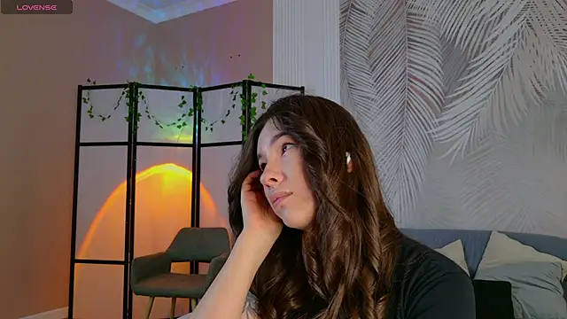 Marie Diaze online show from June 17, 5:09 am