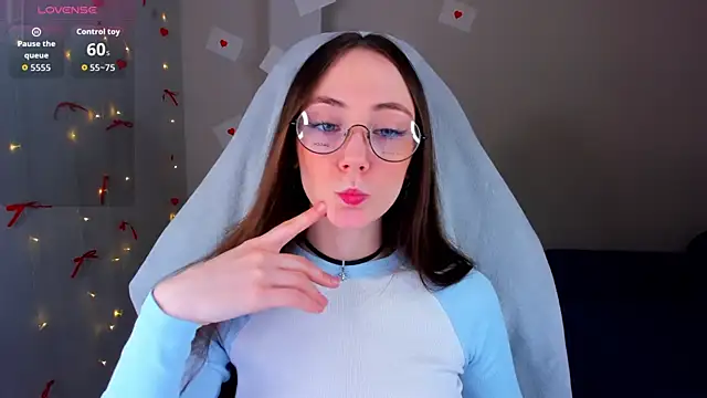 Lexi Split online show from March 22, 1:33 am