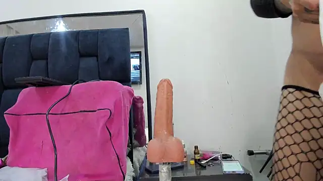 Snapshot of AntonelaNeri chatting on October 16, 3:03 pm AntonelaNeri online show from October 16, 3:03 pm
