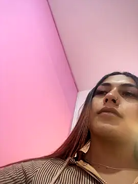 jesica  simpson online show from October 9, 8:57 pm