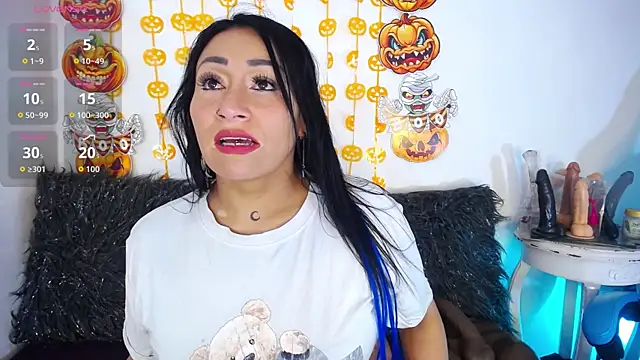 Snapshot of luna_sofia69 chatting on October 4, 12:22 pm luna sofia69 online show from October 4, 12:22 pm