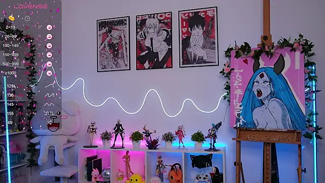 HolliWould  online show from September 30, 5:29 pm