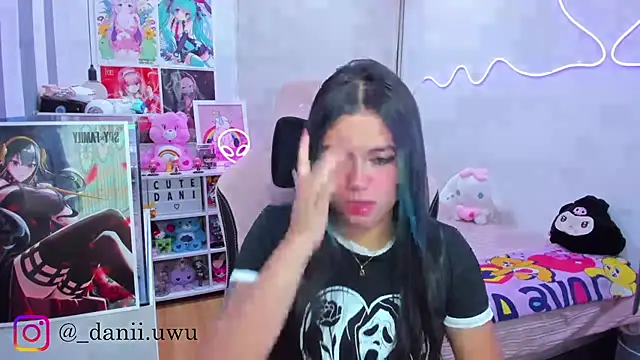 CuteDani  online show from January 9, 7:02 am