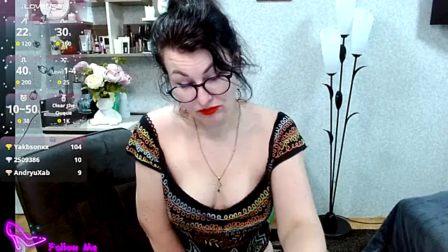 BeatriksS online show from April 18, 7:58 pm