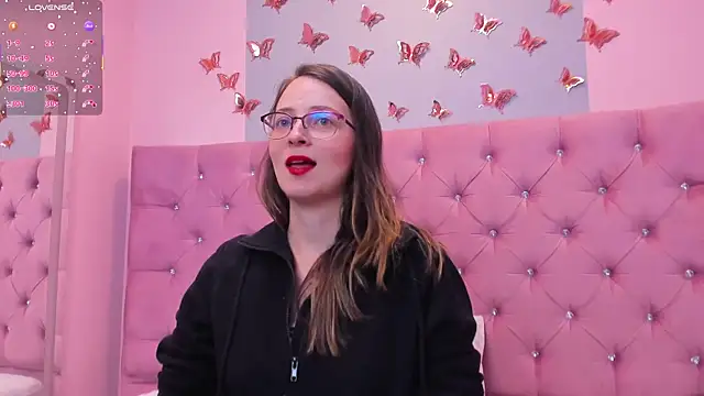 Snapshot of AmbeerWood_ chatting on September 28, 11:59 am AmbeerWood online show from September 28, 11:59 am