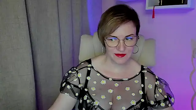 feliziaDesire online show from June 7, 4:58 pm