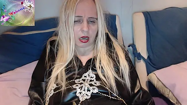 martachatte online show from November 26, 6:42 pm