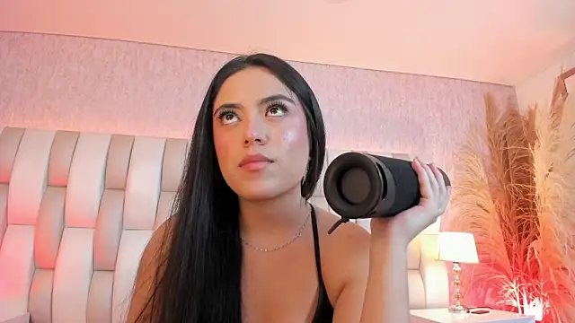 Rebeca jones online show from February 2, 12:26 pm