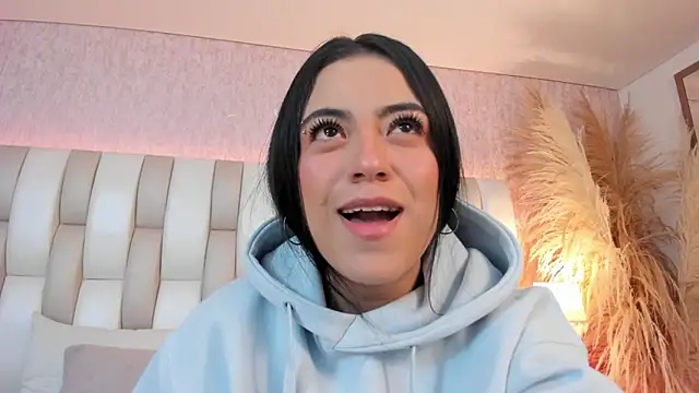 Rebeca jones online show from April 13, 12:17 pm