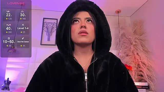 Rebeca jones online show from December 14, 12:00 pm