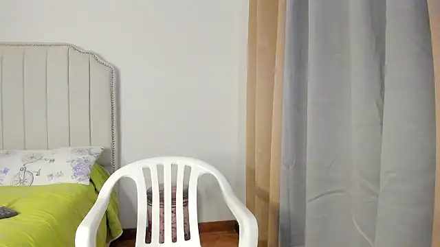 Hanna86 online show from March 31, 12:43 am