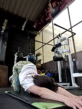 Sam Sara online show from April 19, 6:10 pm