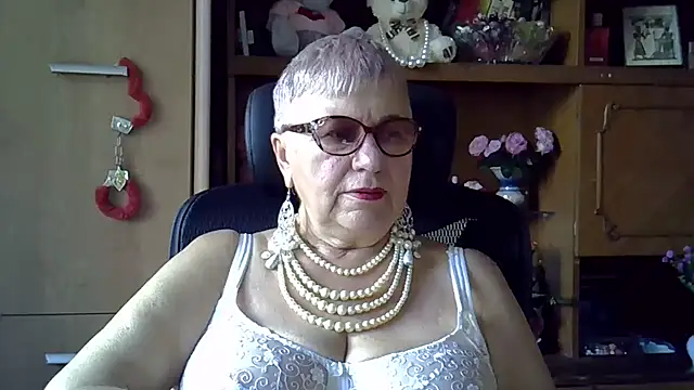 SweetCherry27 online show from September 18, 6:01 am