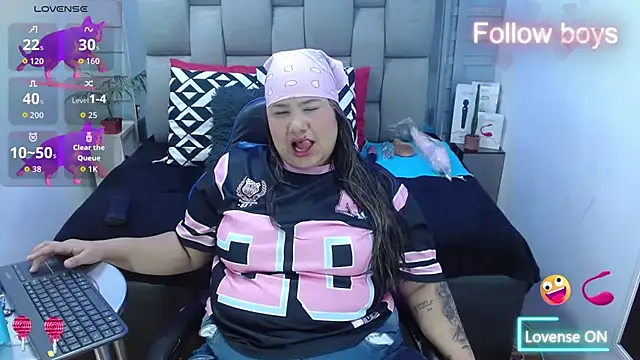 evelin zaens online show from December 20, 5:22 am