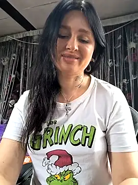 KikiXRed online show from April 11, 8:40 am