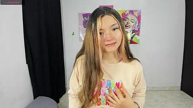 Alice bloom  online show from November 14, 2:11 am