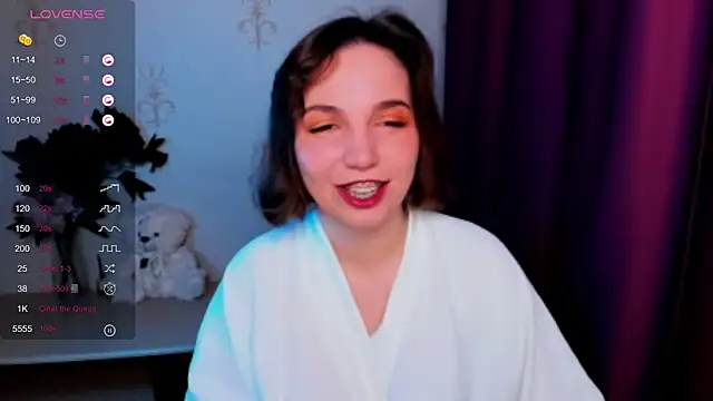 KindHazelHere  online show from November 18, 9:10 am