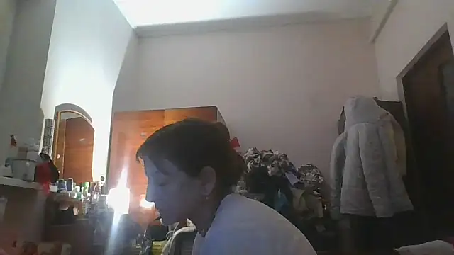 ShawnaAdams online show from December 4, 9:37 pm